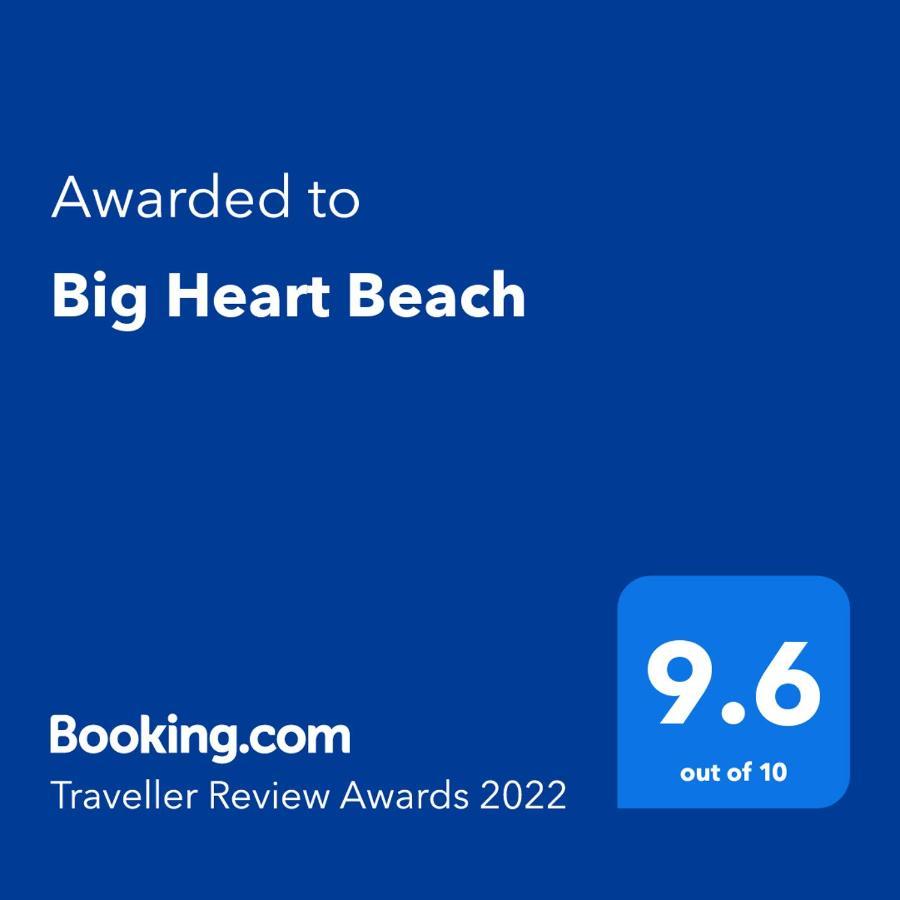 Big Heart Beach Hokitika Luaran gambar